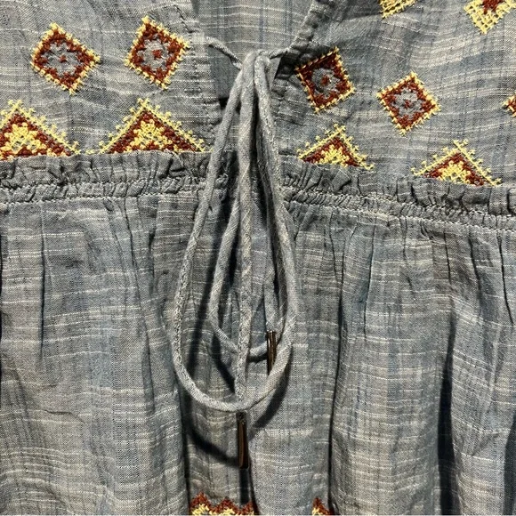 ✨Host Pick ✨ “FREE PEOPLE”  Talulah Embroidered Top, Ladies Size Small - Picture 6 of 12